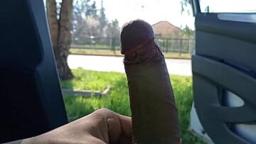 Handjob العامة المحفوفة بالمخاطر: Dick Big Dick مكشوف و Cumshot